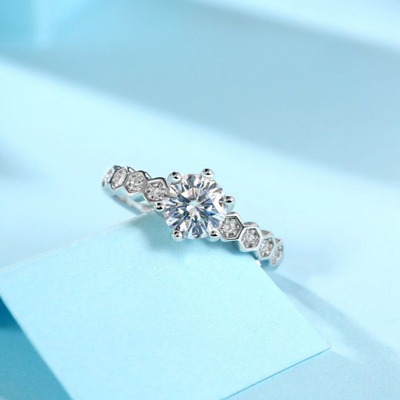 Certified 3ct. t.w. Moissanite Diamond Honeycomb Band Engagement Ring NEW - Picture 4 of 9